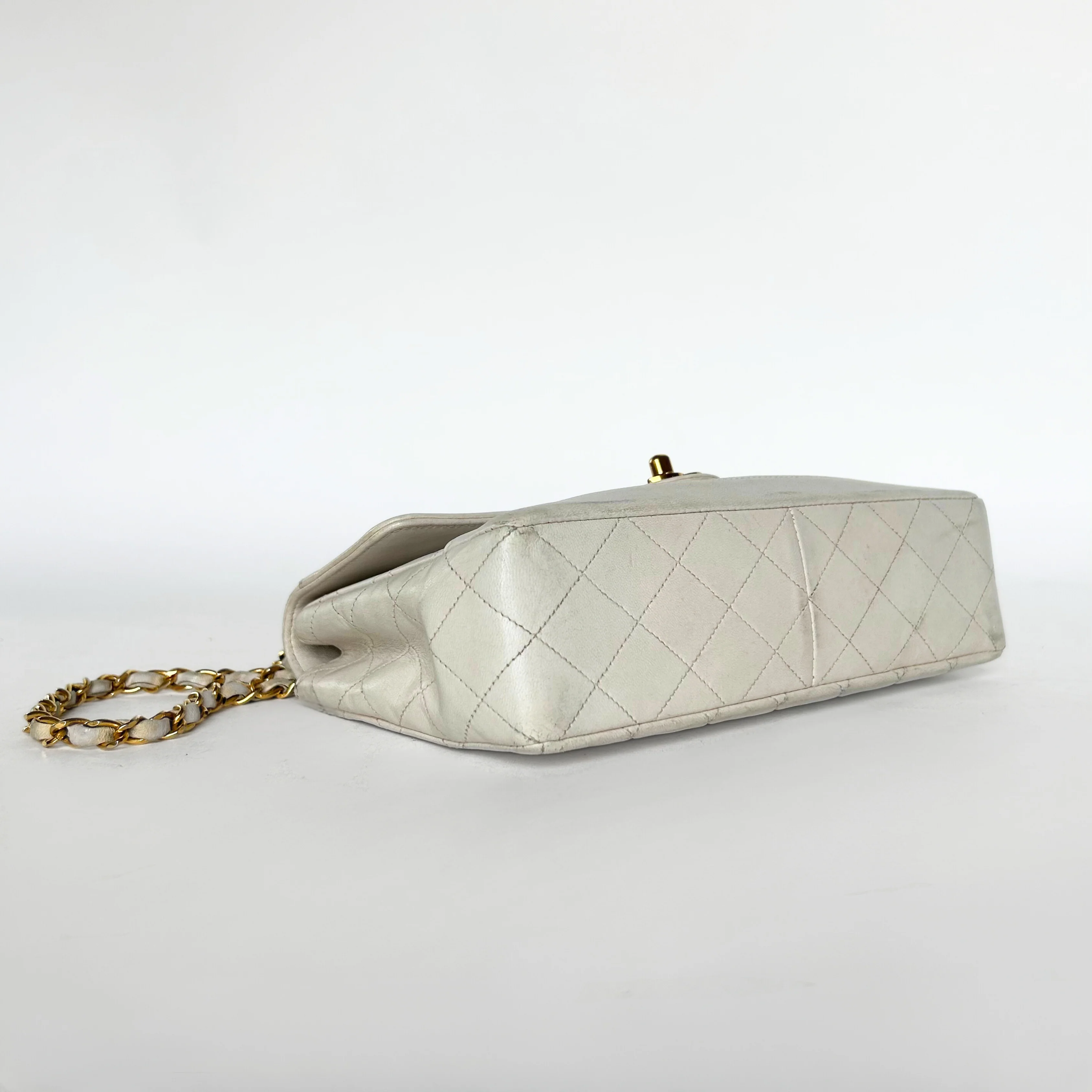 Chanel IG SALE: Chanel Seasonal Diana Single Flap Bag Medium Lambskin Leather - Shoulder bags - Etoile Luxury Vintage