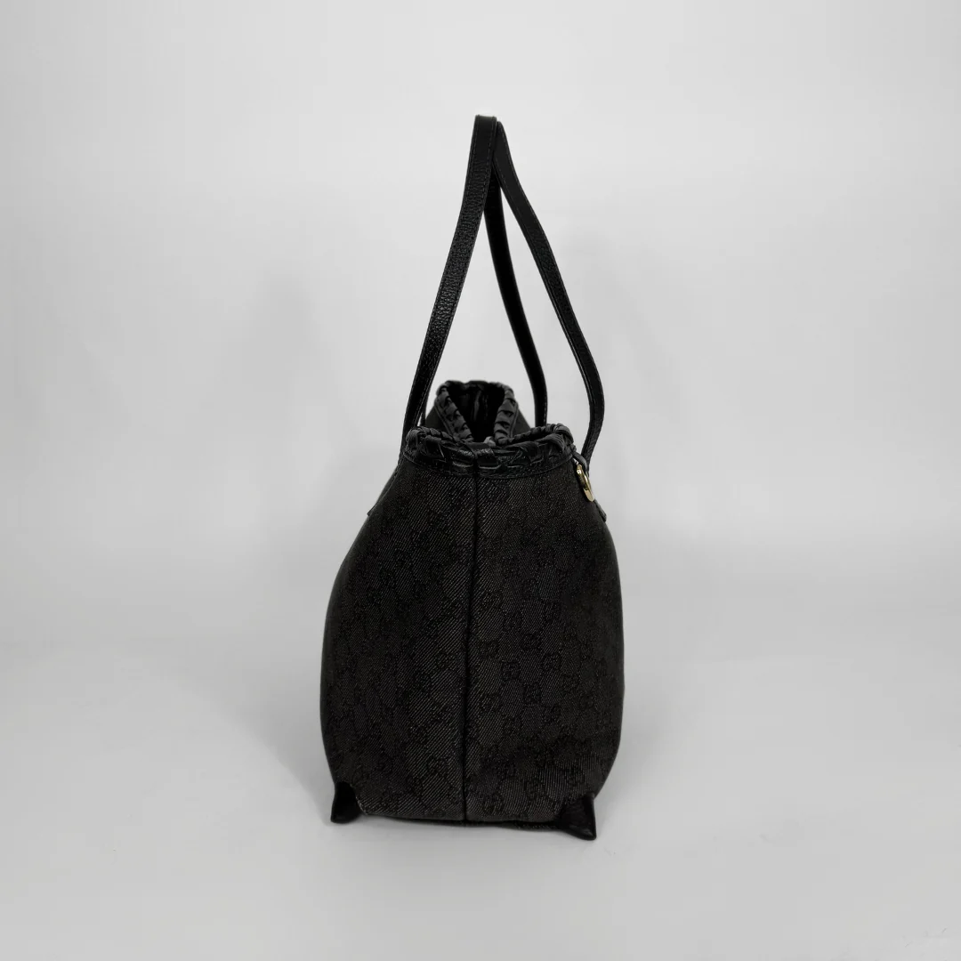 Black shopper bag