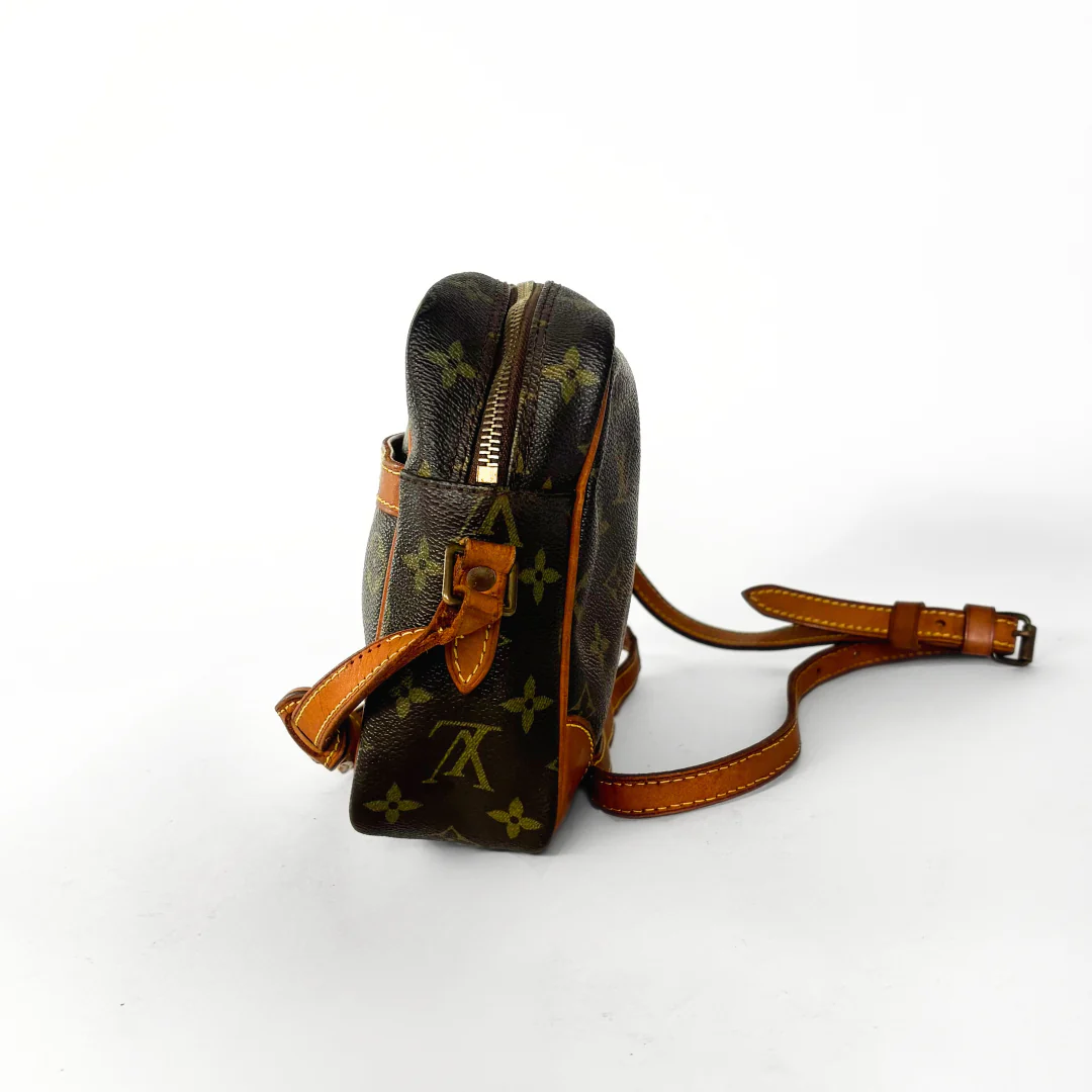 Louis Vuitton Louis Vuitton Trocadero PM Monogram Canvas - Crossbody bags - Etoile Luxury Vintage