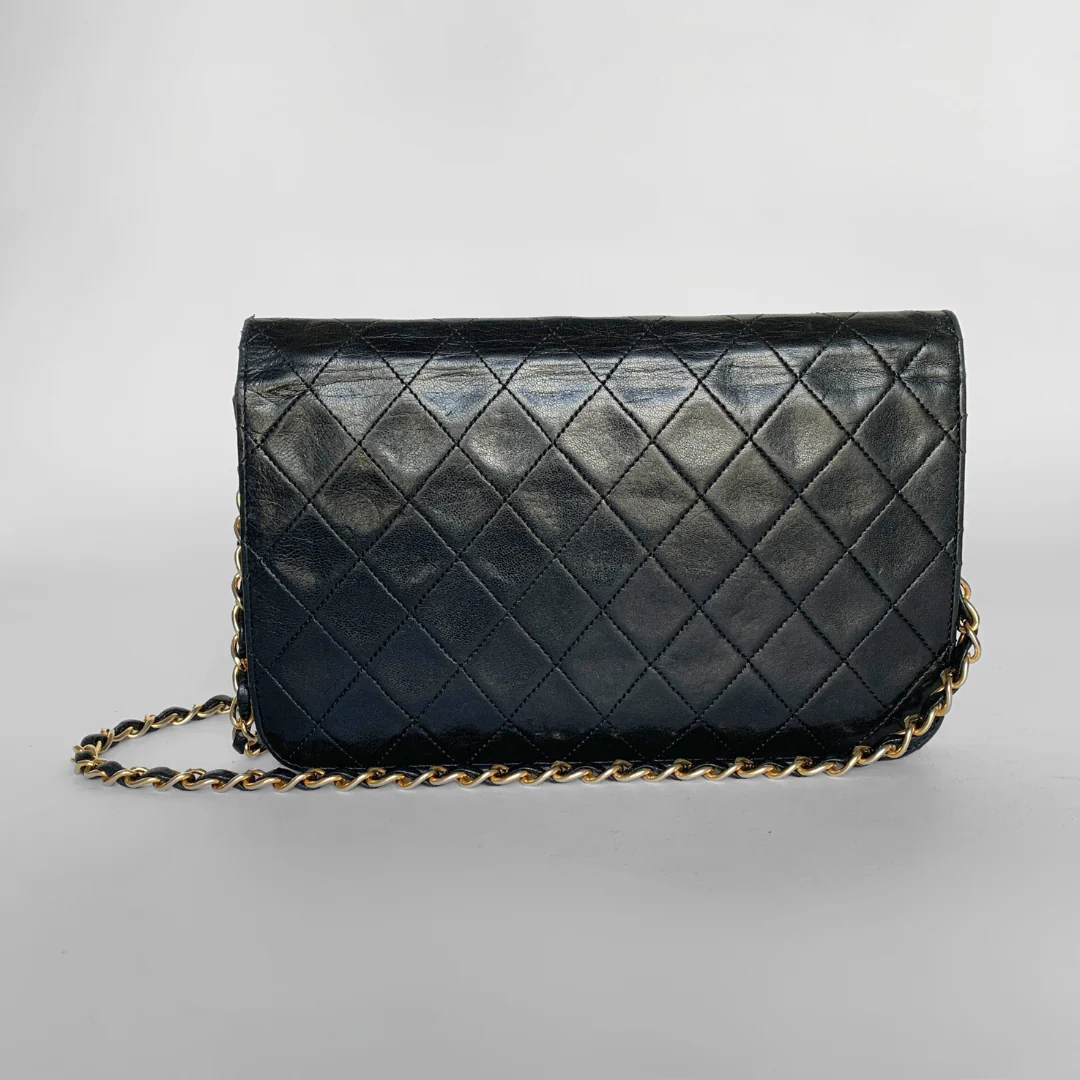 Chanel Chanel Single Flap Bag Lambskin Leather - Shoulder bags - Etoile Luxury Vintage