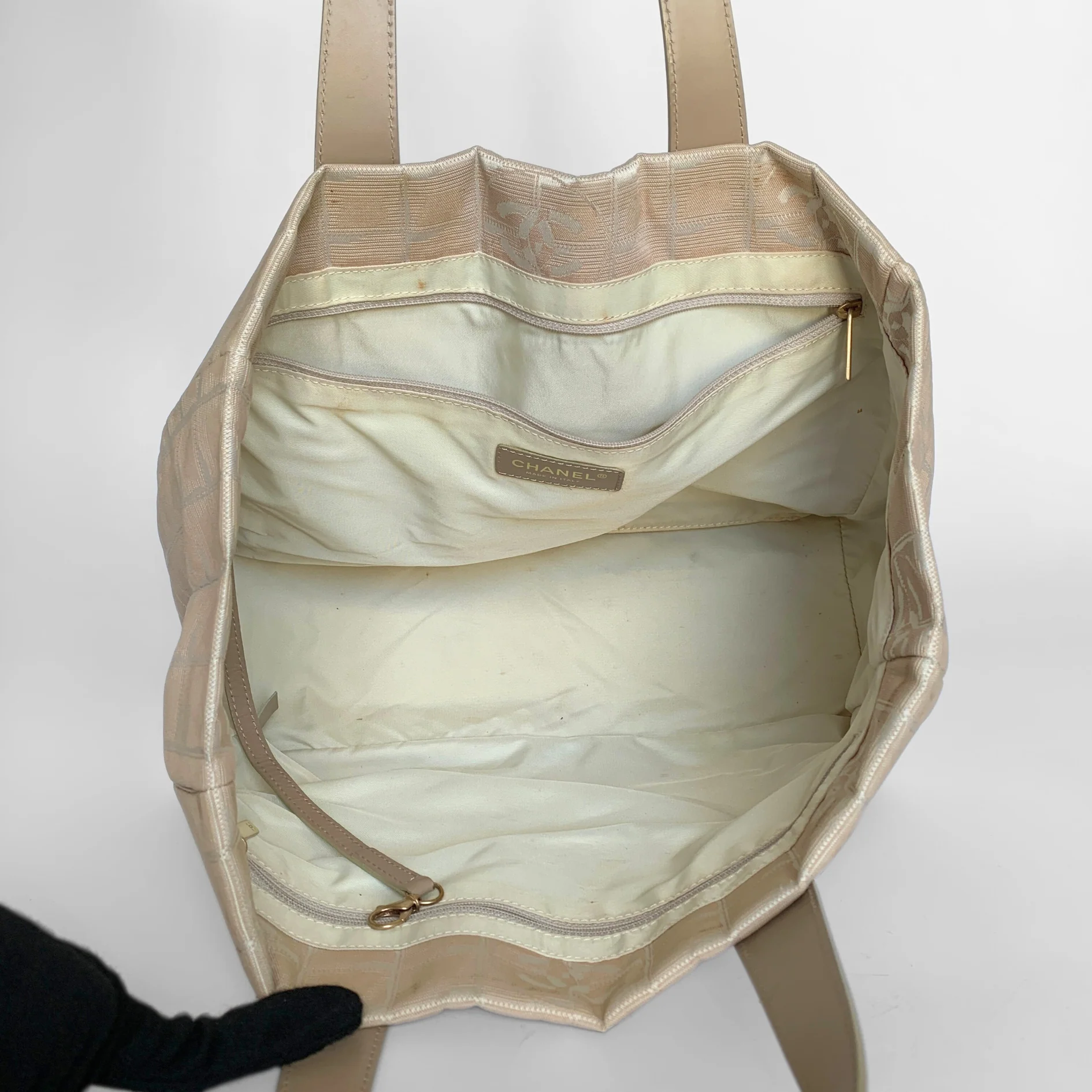 Chanel Chanel Tote Bag Cotton - Shoulder bags - Etoile Luxury Vintage