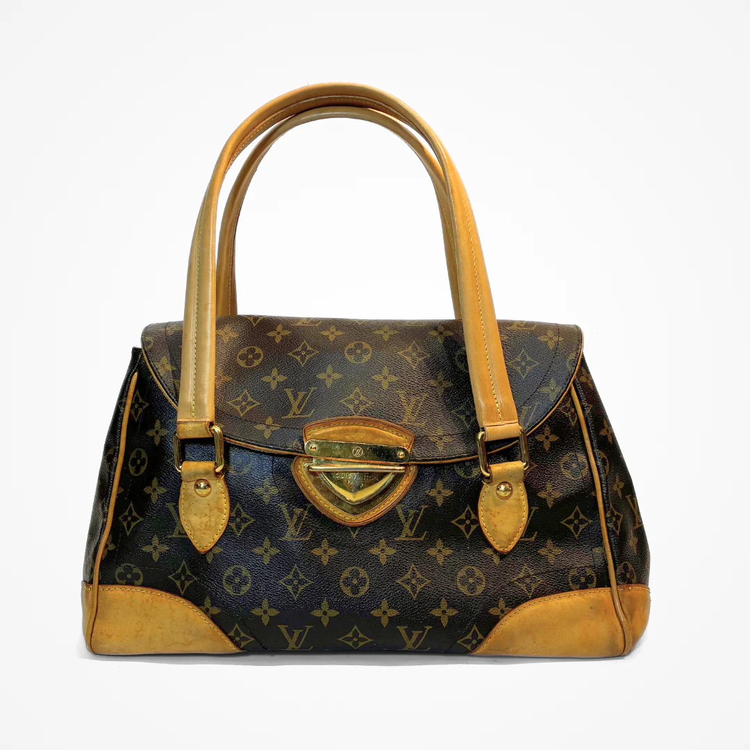 Louis Vuitton Beverly MM Monogram Canvas on a white background
