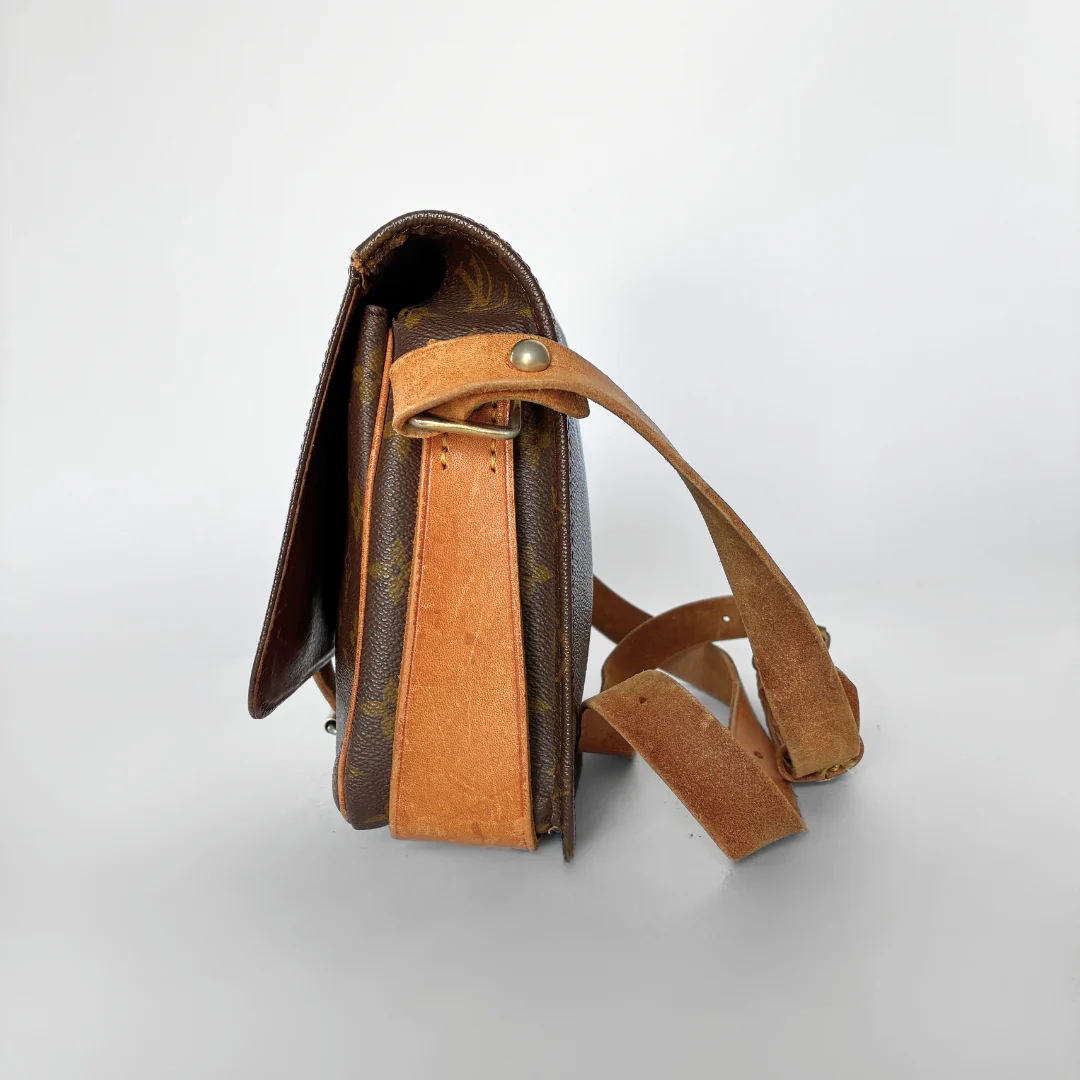 Louis Vuitton Louis Vuitton Cartouchi&egrave;re MM Monogram Canvas - Crossbody bags - Etoile Luxury Vintage