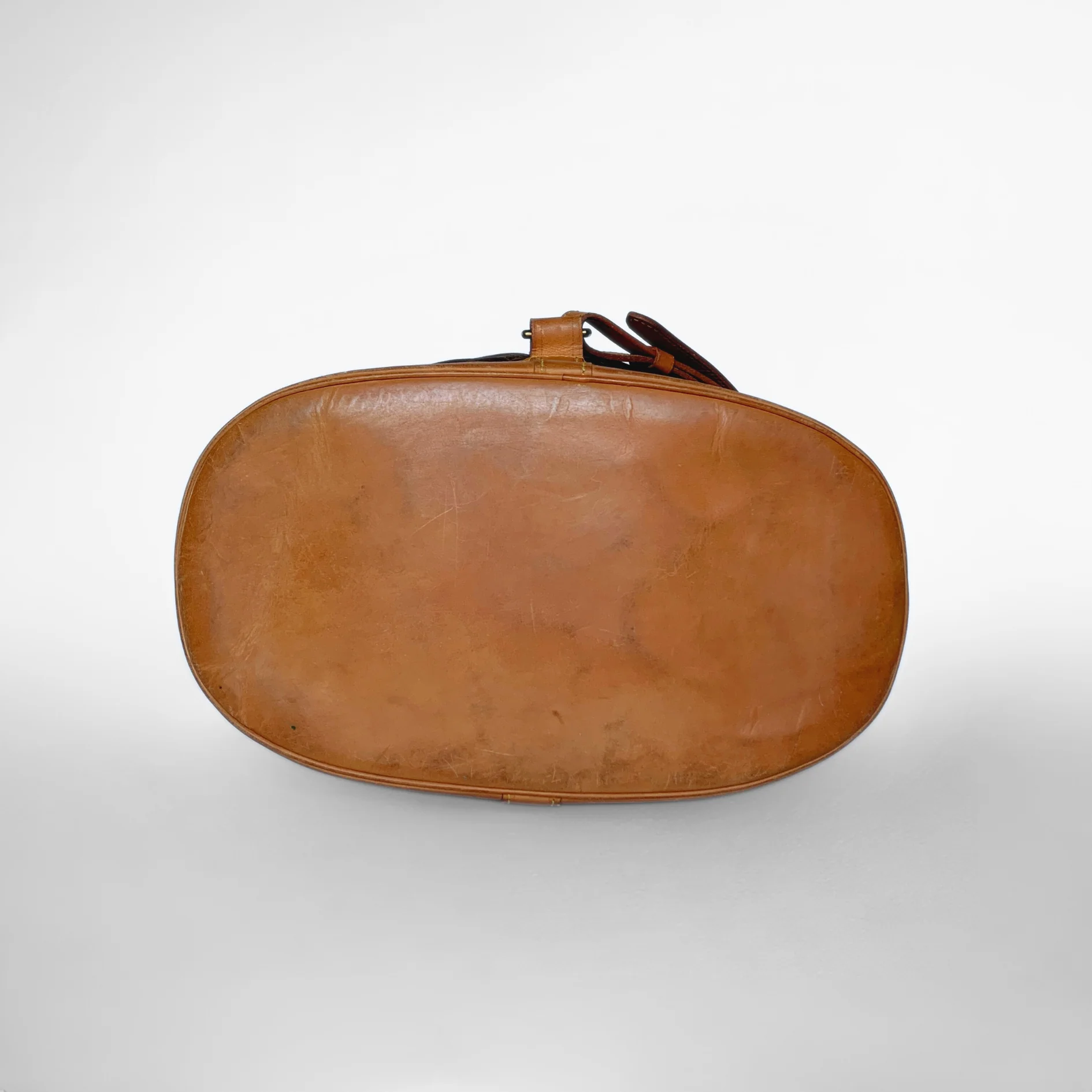 Louis Vuitton Louis Vuitton Randonn&eacute;e GM Monogram Canvas - Shoulder bags - Etoile Luxury Vintage