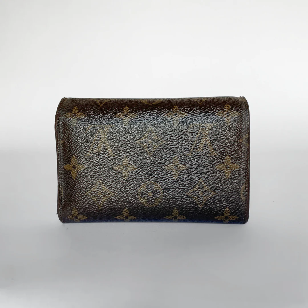 Louis Vuitton Louis Vuitton Wallet Medium Monogram Canvas - Wallets - Etoile Luxury Vintage