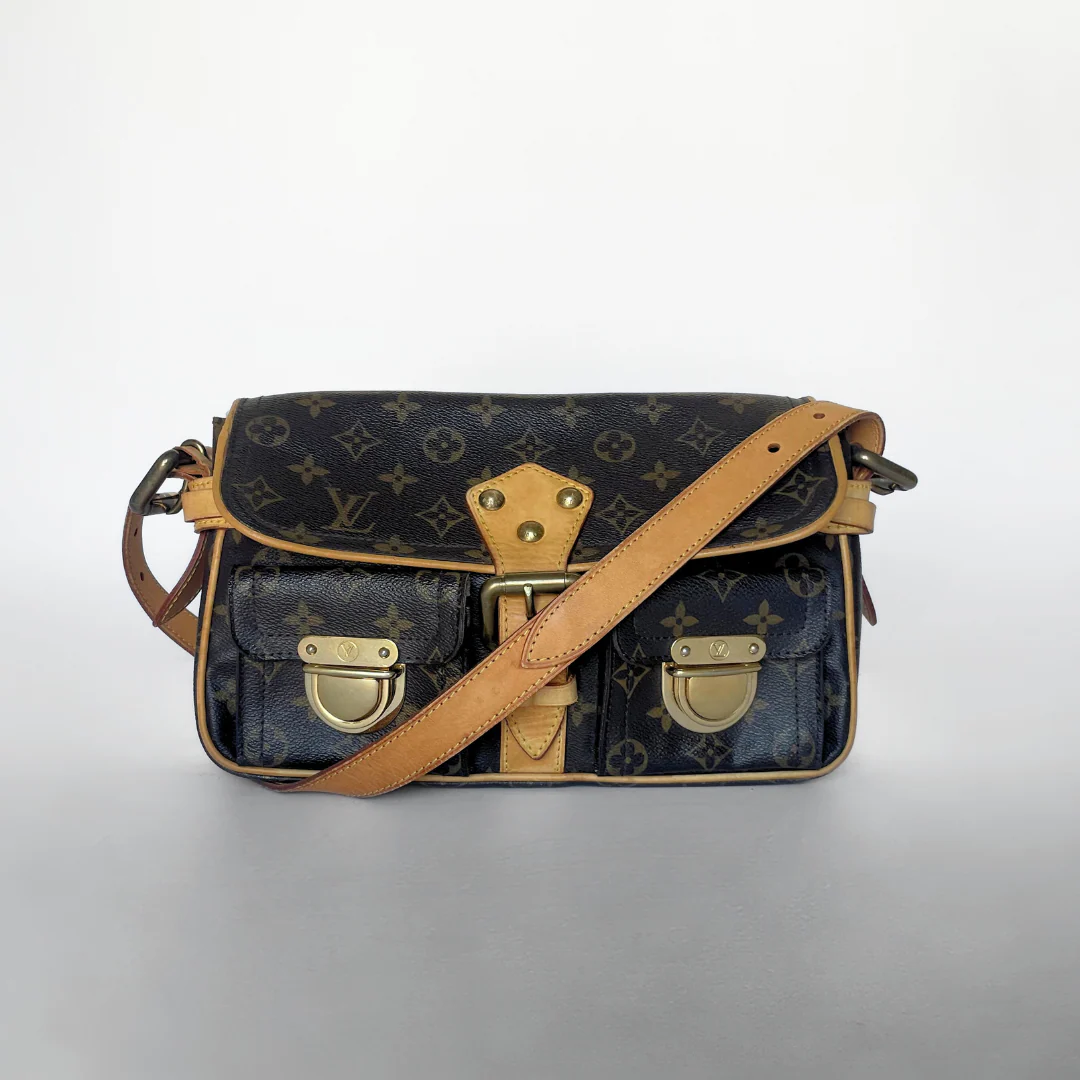 Louis Vuitton Louis Vuitton Hudson PM Monogram Canvas - Handbags - Etoile Luxury Vintage