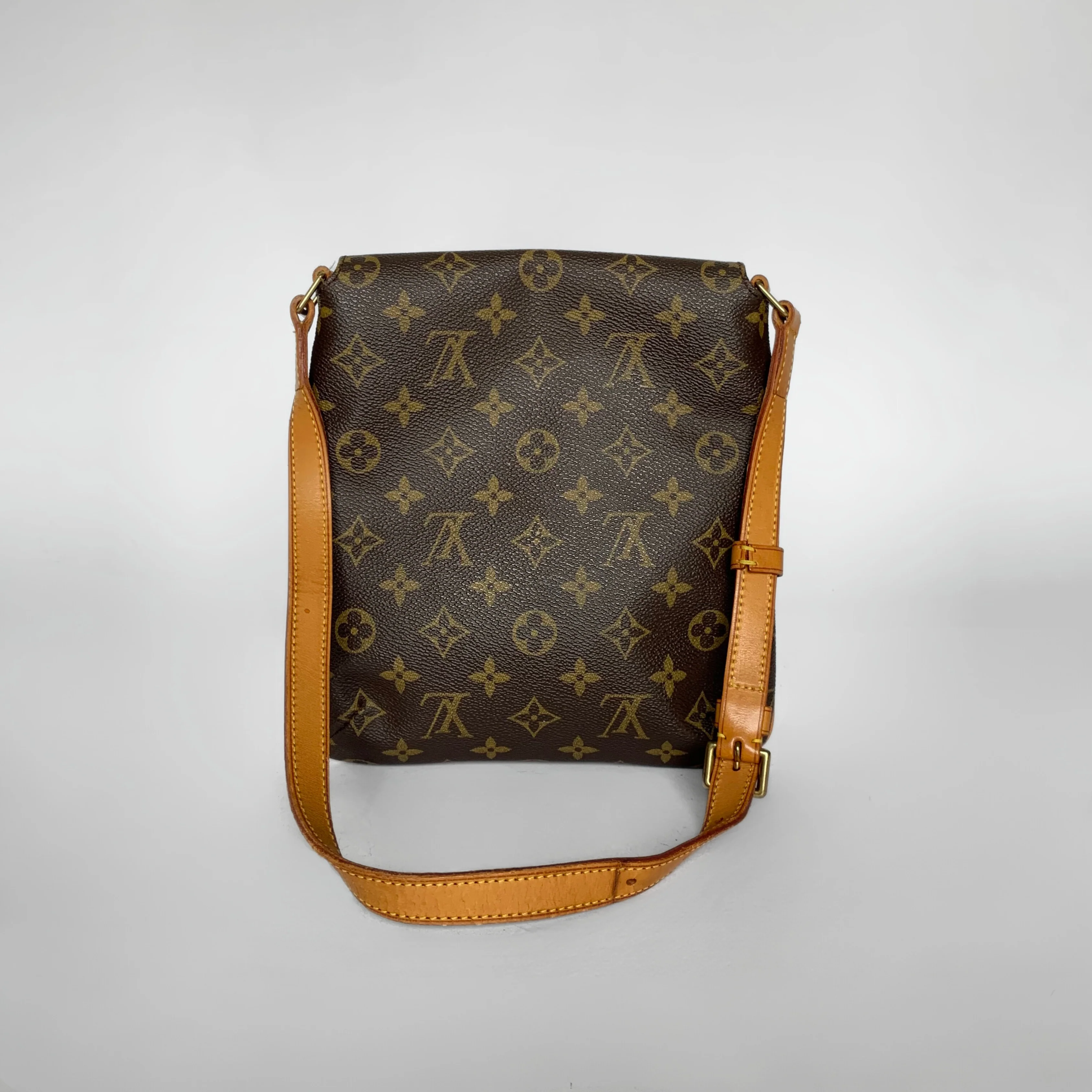 Louis Vuitton Louis Vuitton Musette Salsa Monogram Canvas - Shoulder bags - Etoile Luxury Vintage