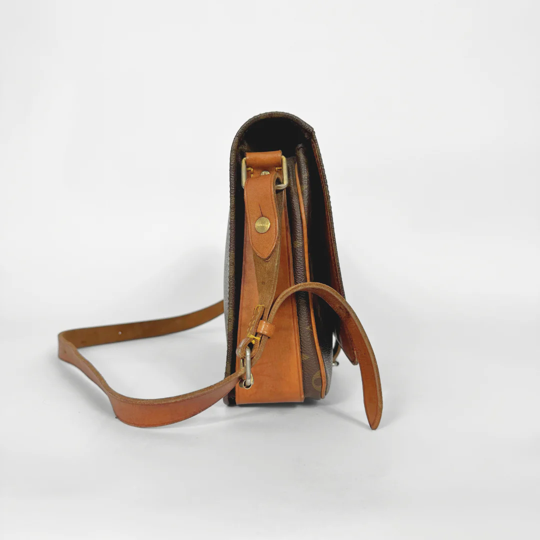 Louis Vuitton Louis Vuitton Cartouchi&egrave;re GM Monogram Canvas - Shoulder Bag - Etoile Luxury Vintage