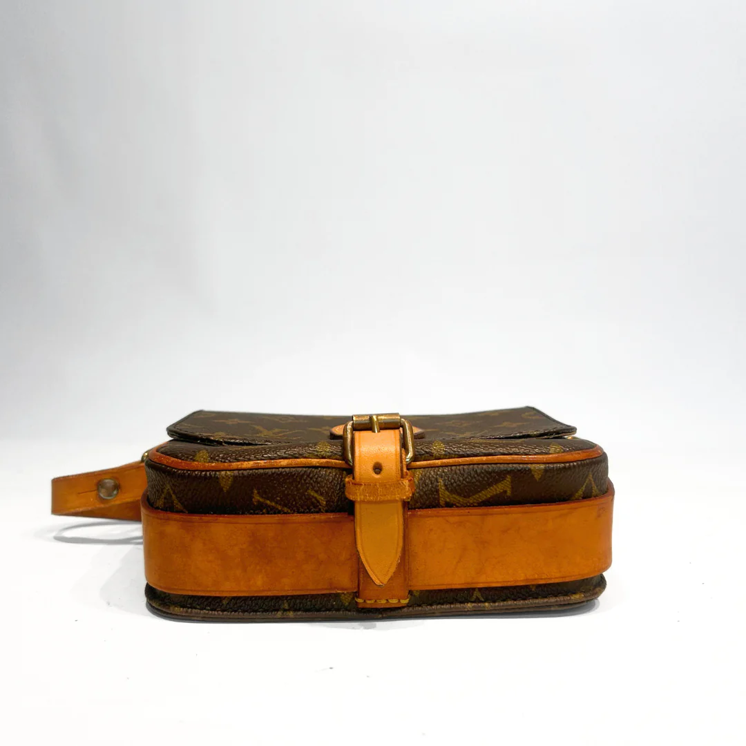 Louis Vuitton Louis Vuitton Cartouchi&egrave;re PM Monogram Canvas - Crossbody bags - Etoile Luxury Vintage