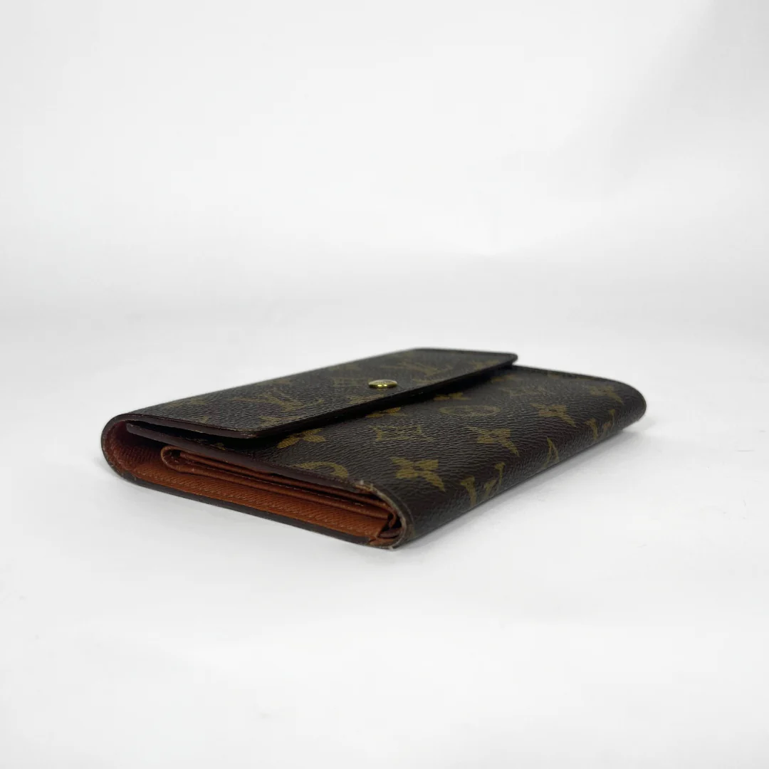 Louis Vuitton Wallet International