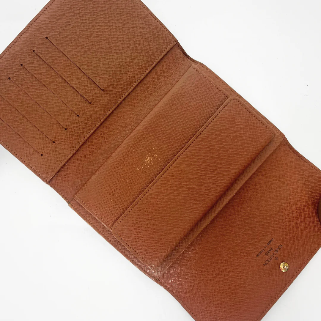 Louis Vuitton Wallet International