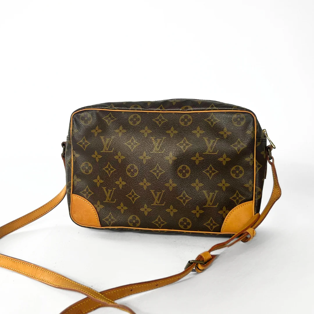 Louis Vuitton Louis Vuitton Trocadero GM Monogram Canvas - Crossbody bags - Etoile Luxury Vintage