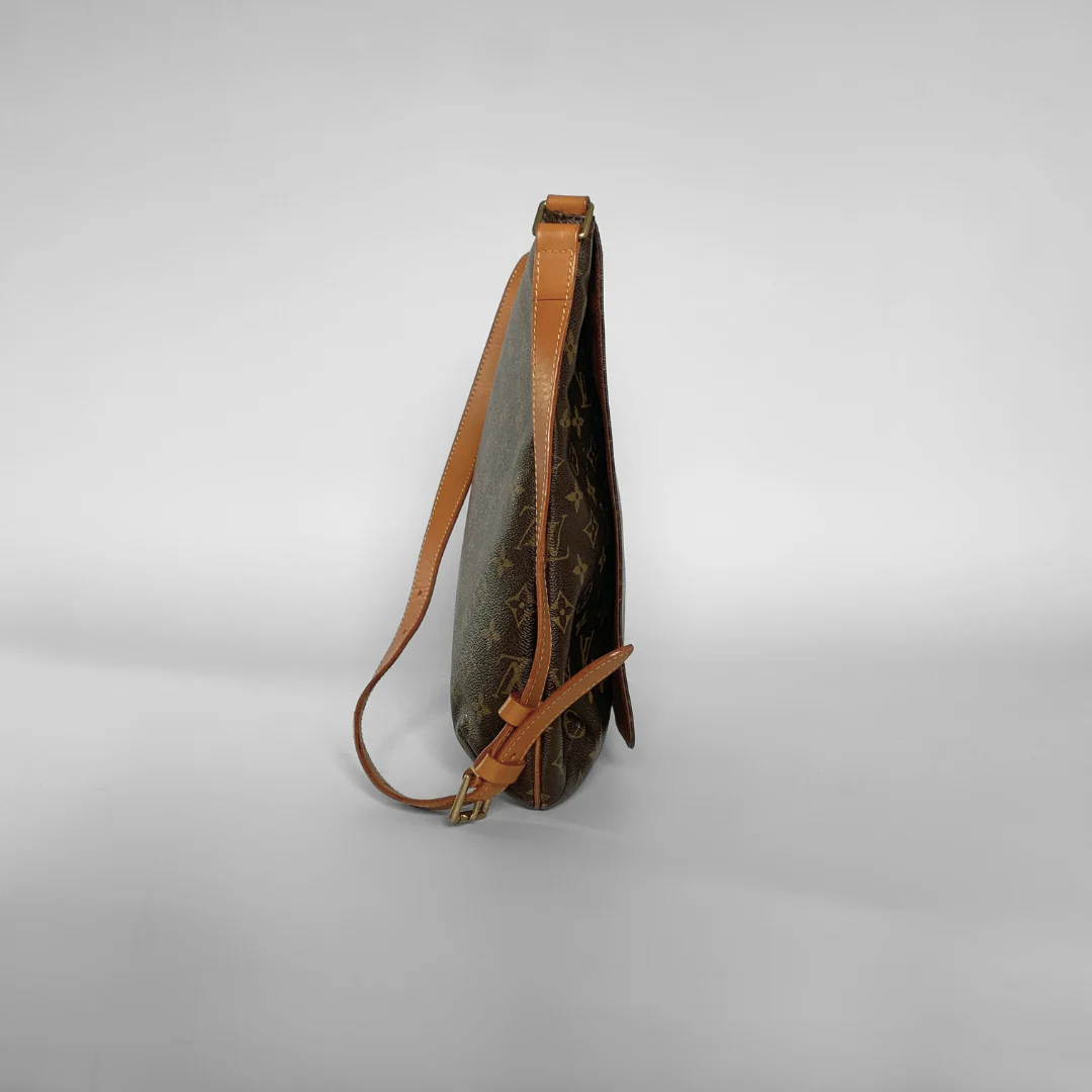 Louis Vuitton Louis Vuitton Musette Salsa Monogram Canvas - Shoulder bags - Etoile Luxury Vintage
