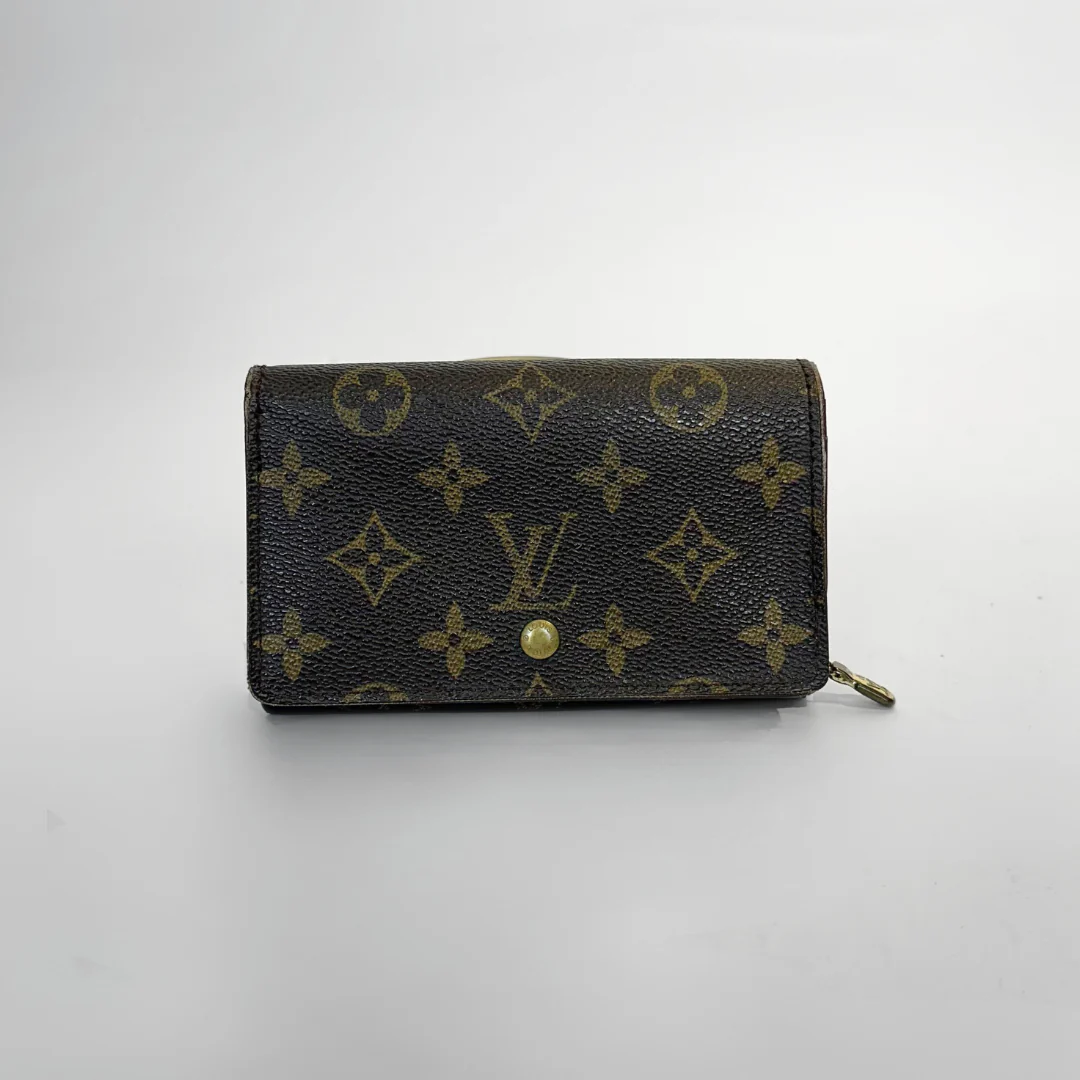 Louis Vuitton wallet medium front view