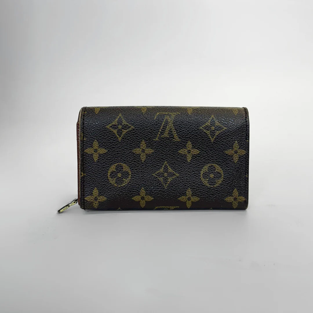Louis Vuitton wallet medium back view
