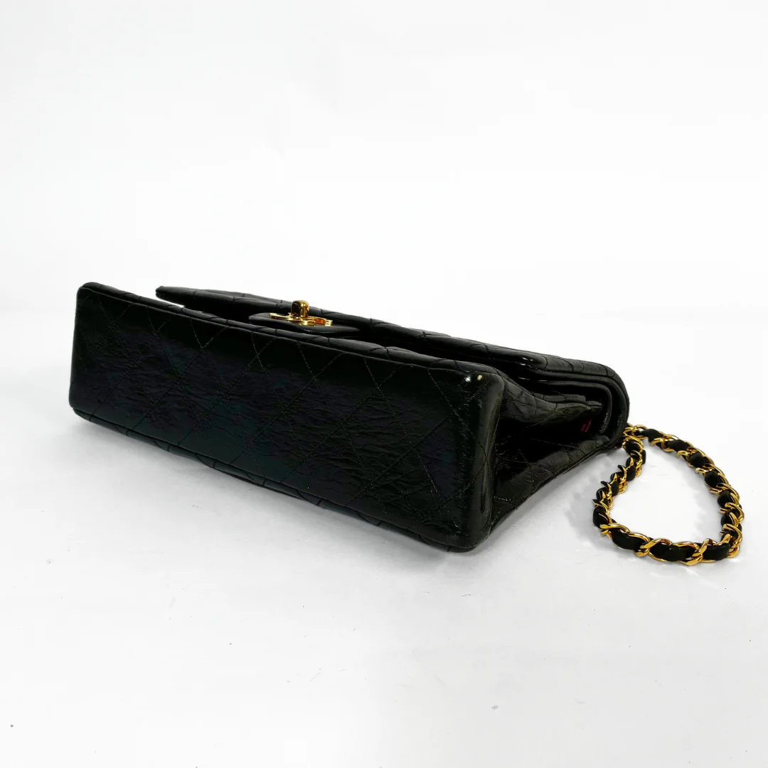 Chanel Chanel Classic Flap Bag Medium - Shoulder Bags - Etoile Luxury Vintage