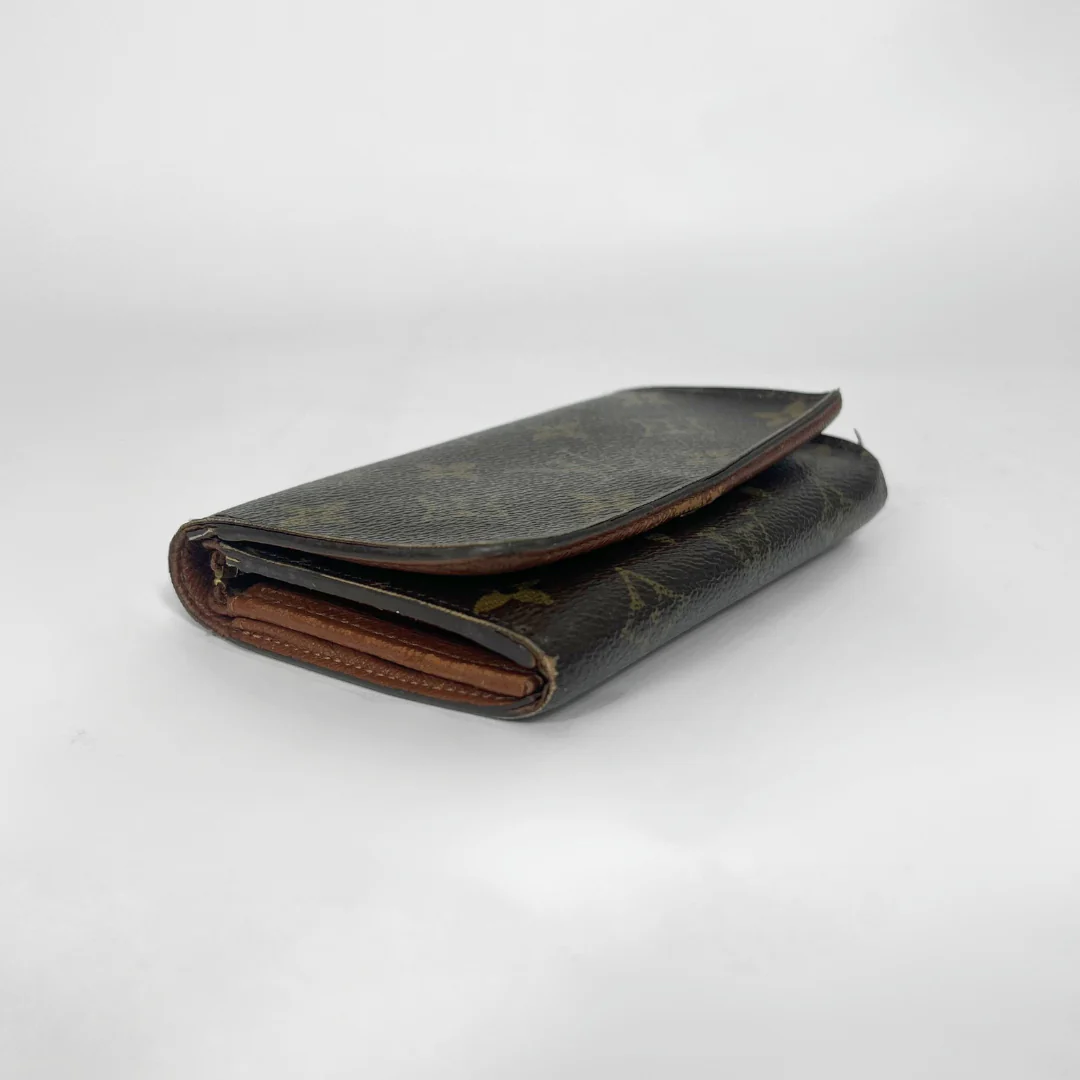 Louis Vuitton Wallet medium