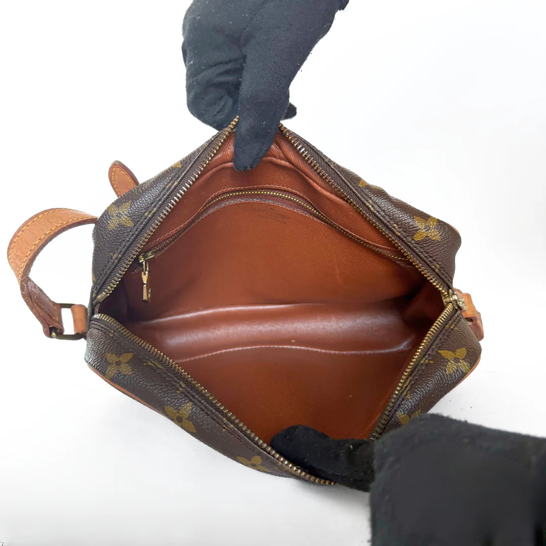 Louis Vuitton Louis Vuitton Trocadero PM Monogram Canvas - Crossbody bags - Etoile Luxury Vintage