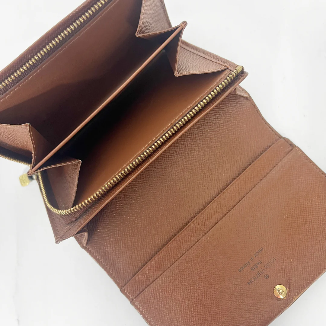 Louis Vuitton Wallet medium