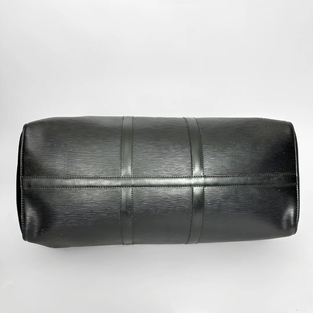 Louis Vuitton Epi black 50 Keepall bottom view