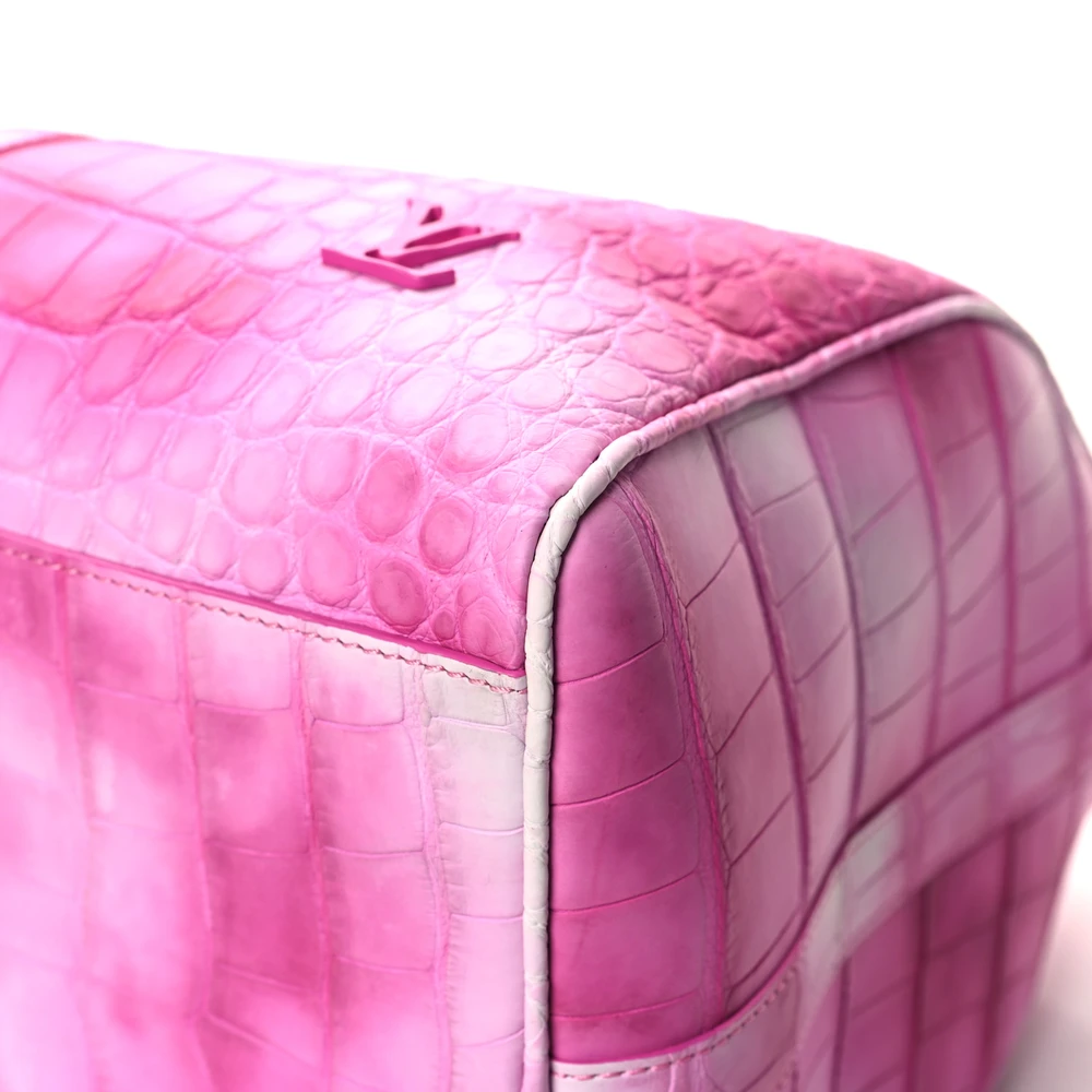 Lushentic Bag Keepall Bandouliere 45 in Fuchsia Matte Alligator Leather - Image 5